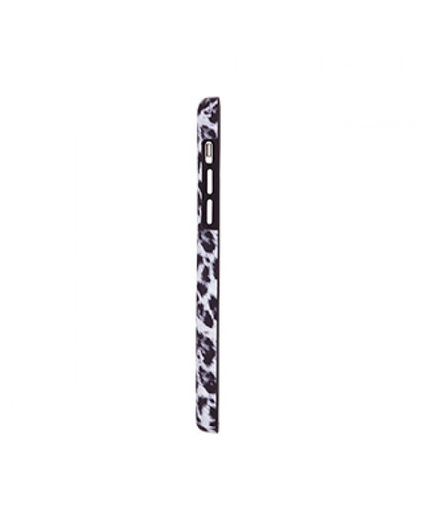 iPhone XR Case-Mate Leopard Spots Wallpaper case